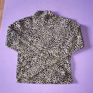 Brandy Melville turtle neck long sleeve